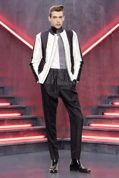 Look 6